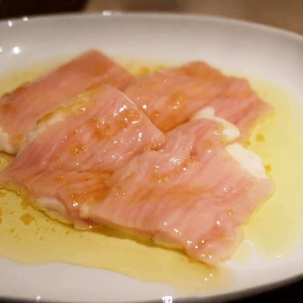 聖蹟桜ケ丘創作焼肉しもふらんシマチョウ