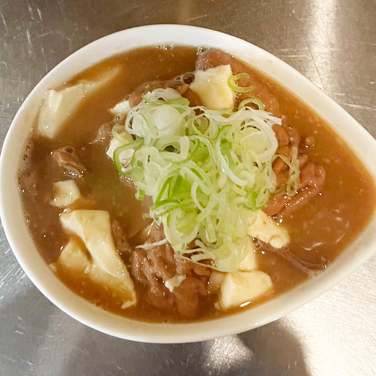 聖蹟桜ケ丘炭火串焼き武ん家 もつ煮込み