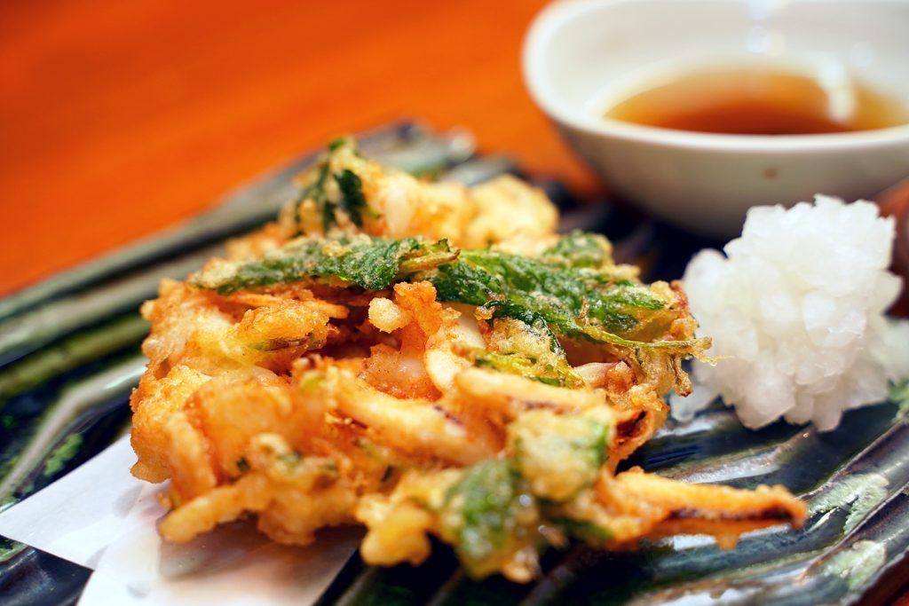 聖蹟桜ケ丘鮮魚居酒屋魚虎千両 おまかせかき揚げ